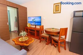 Sunlit Makati Haven Cozy 1BR Gym Pool 1703 - Image 5