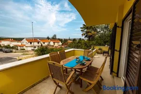 Holiday Home PUNAT OASIS with breathtaking Sunset & Sea View - Image 4