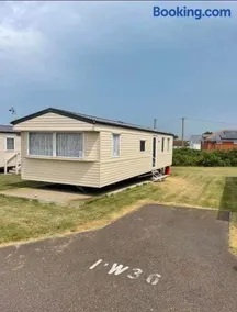 Miranda and Pauls Caravan - Image 1