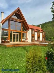 Scrind 11 - Madleine Chalet - Image 3