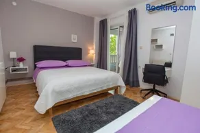 Villa Makarana Apartments - Image 1