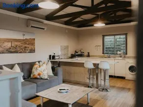 Stacey's Apartment - Image 4