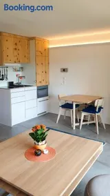 Modernes Alpenstudio mit Bergblick, Pool und Sauna - Image 3