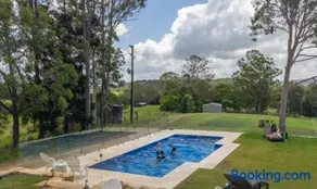 Luxury Escape Villa Noosa Hinterland - Image 2