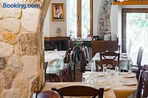 Takis Family Corfu - Image 4
