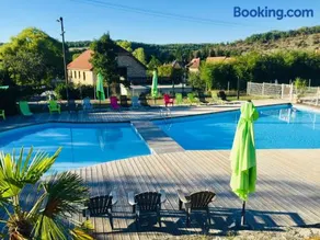 La Colline aux Chalets, Jaccuzi, Sauna - Image 1