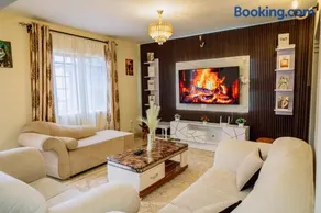 Great Hornbill Holiday Home - Image 2