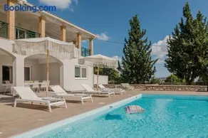 Rivazzurra Beachfront Luxury Villa - Image 1