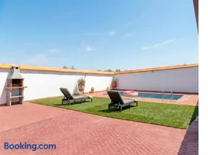 Casa rural con piscina, barbacoa, aire acondicionado, WiFi de alta velocidad, cocina exterior y Parking - Image 1