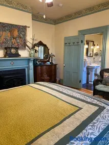 Amherst Inn - Image 2