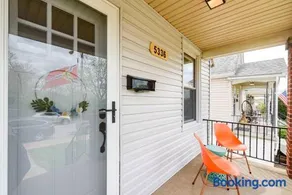 Cozy Family Cottage - Historic Top of The Hill - Image 2