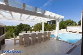 Villa ideal para familias con barbacoa, sauna y terraza | Vistas al agua - Image 4