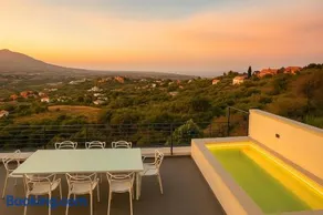 La Mairena Hills & Seaview - Image 1