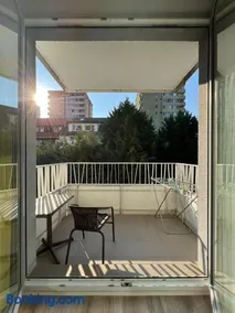Piano Apartment - Image 2