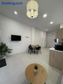 Centric Loft near Arts & Science - Image 4