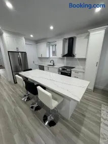 Stylish New Home Near Downtown & Highway - Image 3