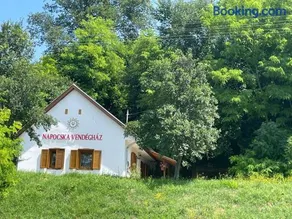 NAPOCSKA Vendégház - Image 1