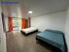 Apartamentos Del Rio - Image 5