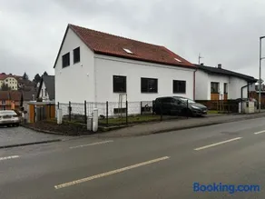 Byt v podzámčí - Image 1