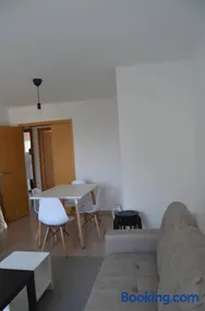 Precioso apartamento con garaje en Ares. - Image 3