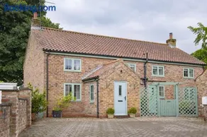 Rose Cottage - Image 1