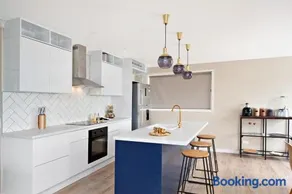 Southern Belle Mollymook - Image 3