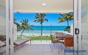 Fairshore 28 Beachfront Escape - Image 5