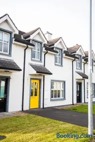 Modern three bedroom house in Bundoran - Bundoran Luxury Apartments and Holiday Homes - Image 2