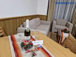 Pirin Golf Private Apartments & Studios - Image 2