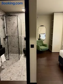 Hotel Adore - Image 3