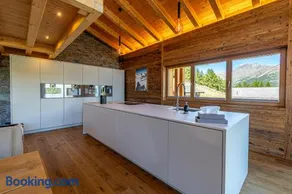 Chalet Wooden Pearl - Ultimate Luxury & Privacy! - Image 2
