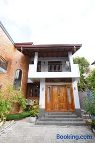 Jaruv Royal Residencies - Image 1