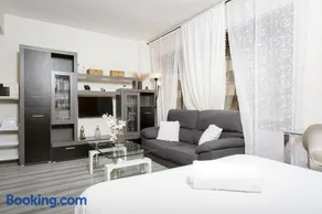 Tournet Triana - Image 3