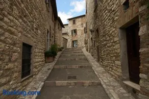 La Casina nel borgo di Corciano Umbria - Image 3