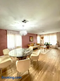 Beautiful 5 BR and 3 BA home with AC and Wifi - Image 1