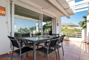 Luxury Apartment with Free Alcazaba Lagoon Access - Image 4