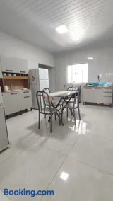 CASA - Quarto Casal Com AR Condicionado e Banheiro Privativo - Image 2