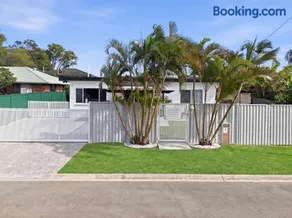Boutique Bribie Stay - Image 3