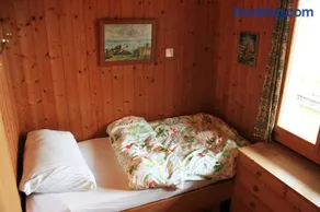 Haus am Seeufer mit Veranda in natürlicher Umgebung - Image 3
