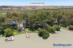 Riverside - Waterfront Luxury - Image 3