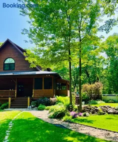 Rideau Lakes Rustic Chalet in Relaxing Natural Setting - Image 2