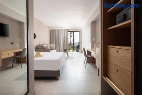 Portes Lithos Luxury Resort - Image 4