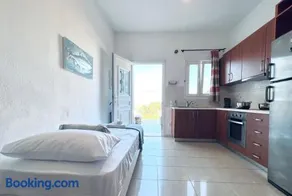 Four S Apartments - Image 1