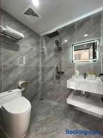 Oanh Thư Hotel - Image 3