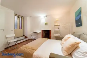 Lilliput Tiny Studio - Image 2