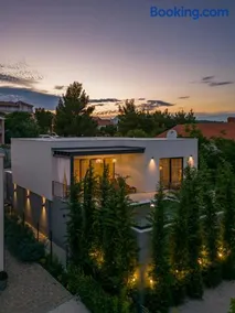 Villa Medellin - Image 3