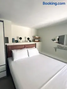 Moxy Paxos Apartments - Image 1