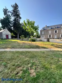 La Maison du Cocher dans un domaine authentique - Image 3