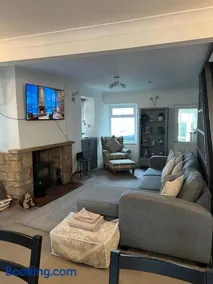 Epworth Cottage - Image 2