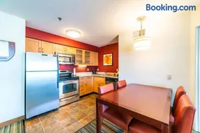 Metro Extended Stays Phoenix - 2BR Upstairs - Image 1